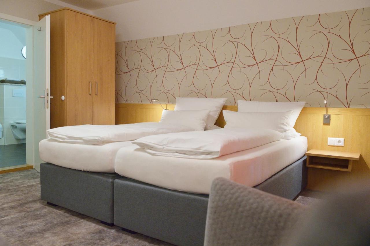 Land-Gut-Hotel Allerhof Frankenfeld エクステリア 写真