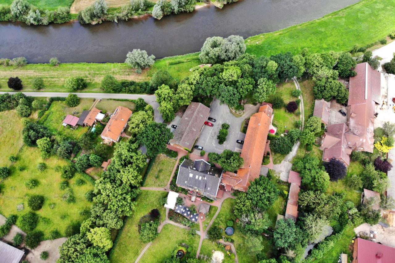 Land-Gut-Hotel Allerhof Frankenfeld エクステリア 写真