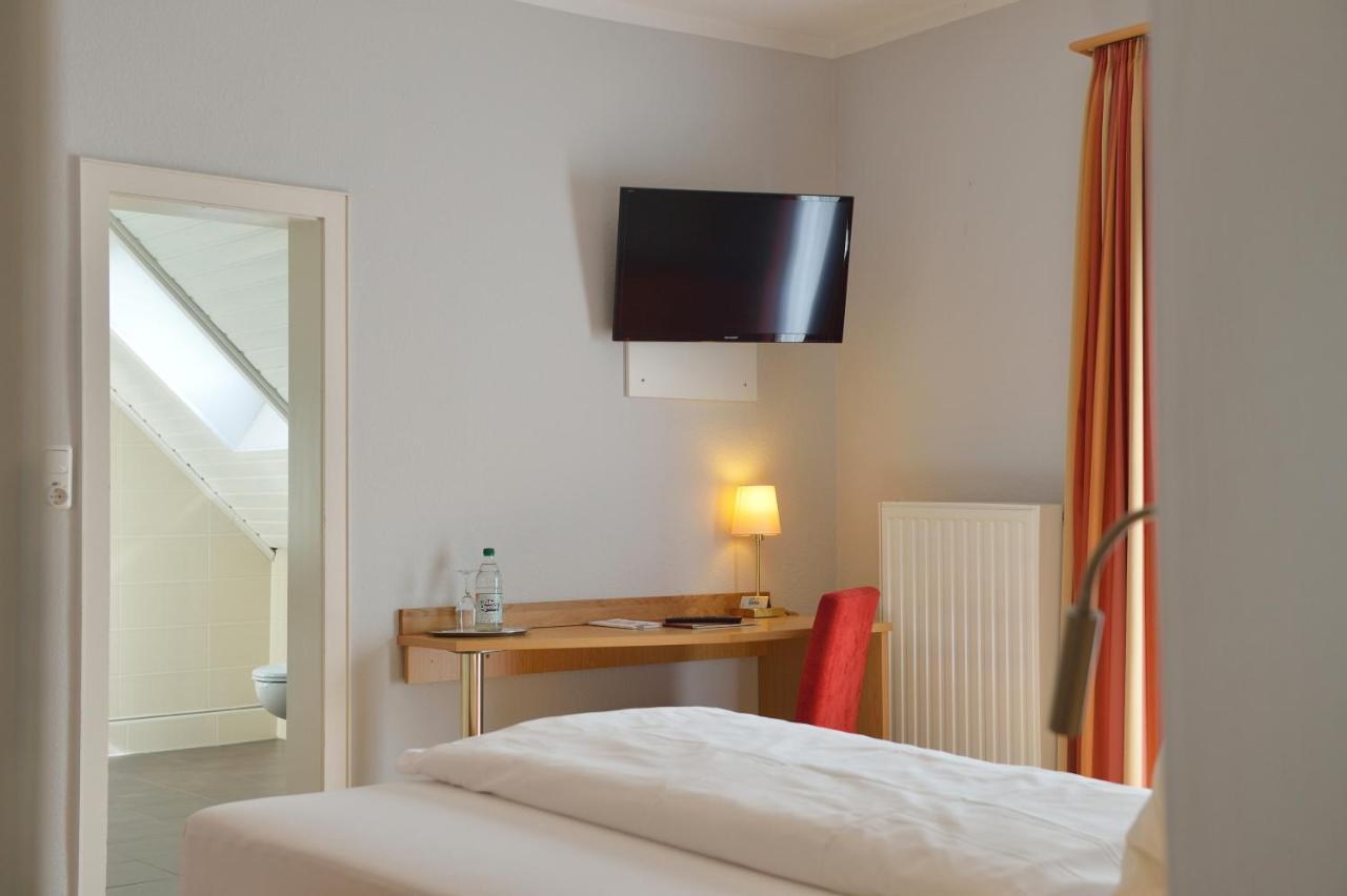 Land-Gut-Hotel Allerhof Frankenfeld エクステリア 写真