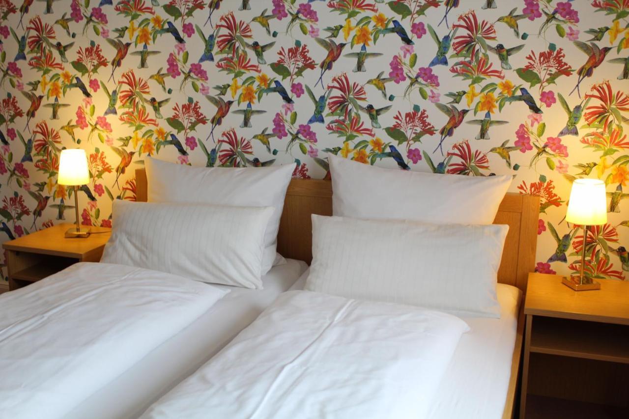Land-Gut-Hotel Allerhof Frankenfeld エクステリア 写真