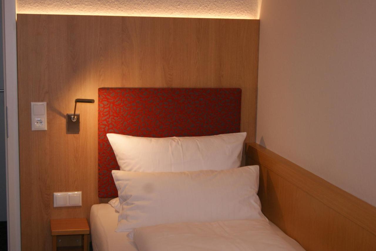 Land-Gut-Hotel Allerhof Frankenfeld エクステリア 写真
